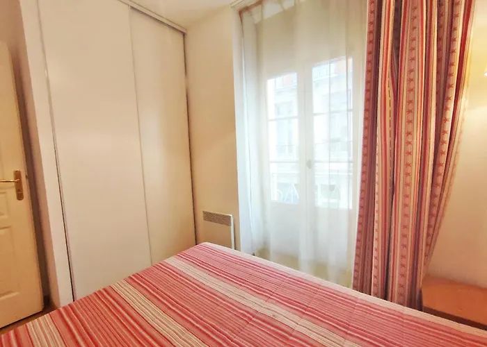 Ostal, T3, Centre Luchon, Wifi, Casier A Skis, Ascenseur, 6 Personnes Apartman Bagnères-de-Luchon