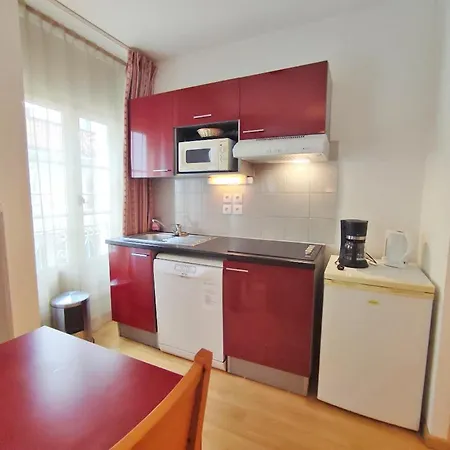 Ostal, T3, Centre Luchon, Wifi, Casier à Skis, Ascenseur, 6 Personnes Appartamento