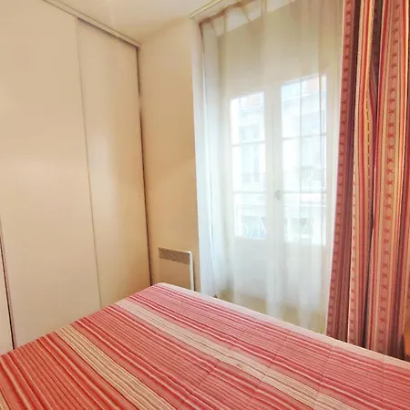 Ostal, T3, Centre Luchon, Wifi, Casier A Skis, Ascenseur, 6 Personnes Apartment Bagneres-de-Luchon